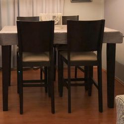 Bar Height Dining Table w/4 Chairs (Table Extends)