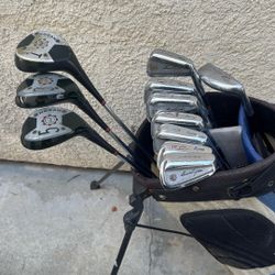 Vintage Ben Hogan Golf Set