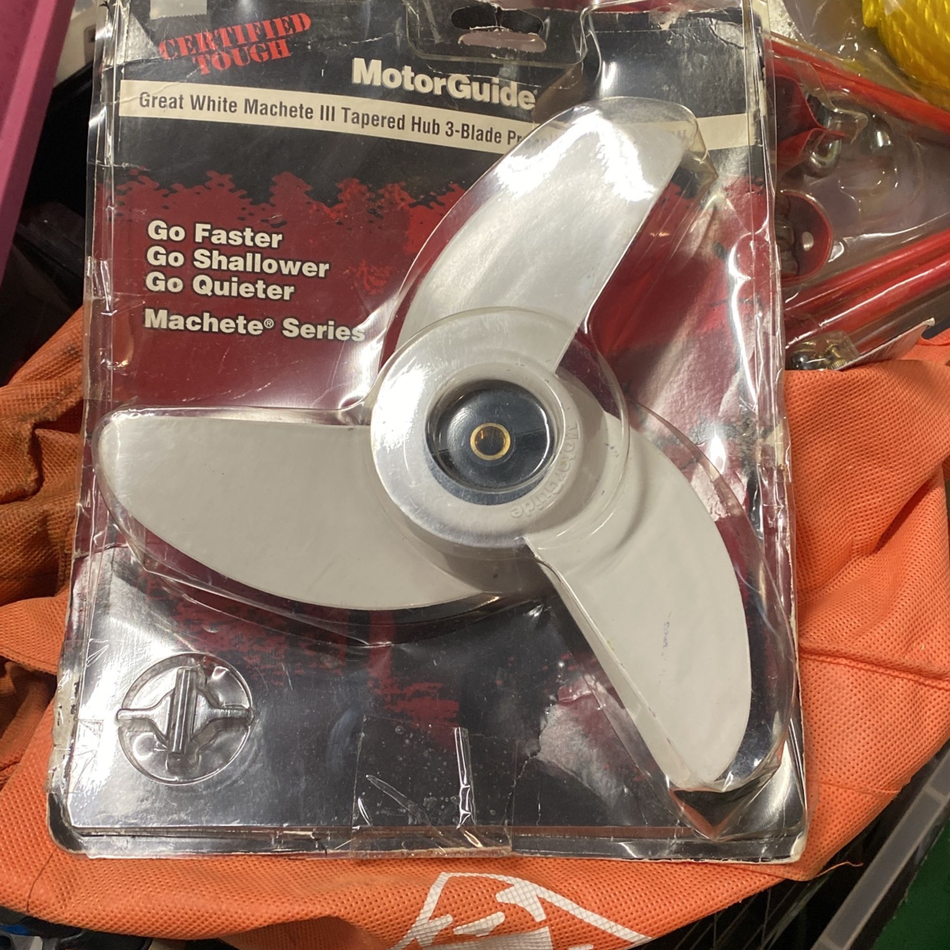 2017 MotorGuide Great white Machete III -MGAO89W