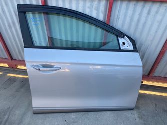 2022 Hyundai Ioniq front door