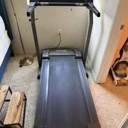 Preform 2500 Treadmill and Kit Gody stepper
