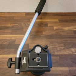 Bogen Model 3160 Extra Light Fluid Head w/quick release plate