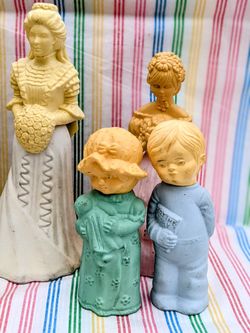 Avon Collectibles 8 Perfume Bottle Figurine Cologne Decanters, Very Vintage Some With Original Perfume See Photos 