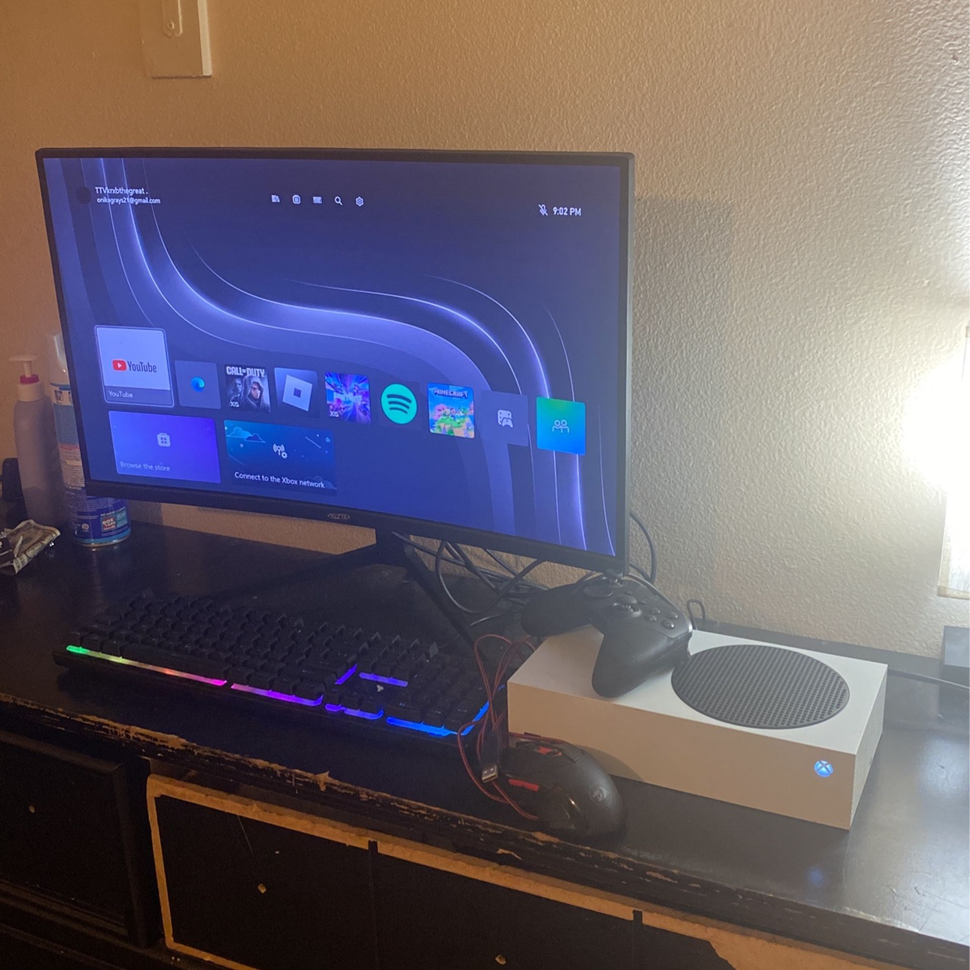 Xbox series S/27" Curved Monitor/Keboard+Mouse/Xbox Elite Controller/HyperX headset (BUNDLE ONLY)(PICK UP ONLY)