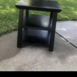 Mesita Para Tener X Un Lado De Sofá O Cama