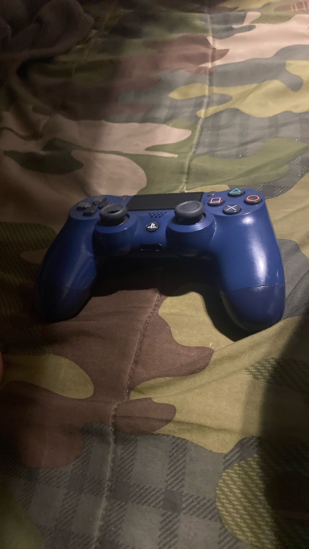 PS4 Controller
