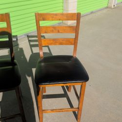 Chair And Table Set FREE