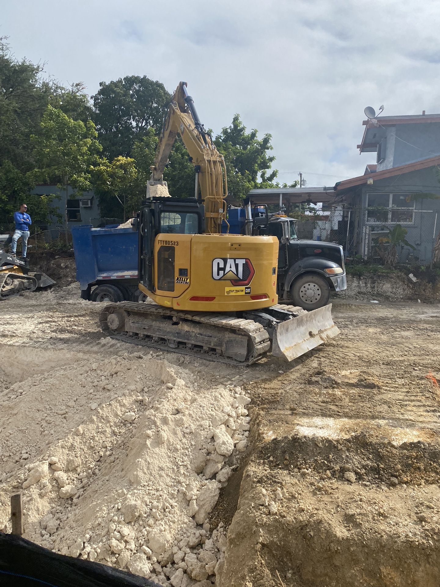 Bobcat Excavadora Volteó