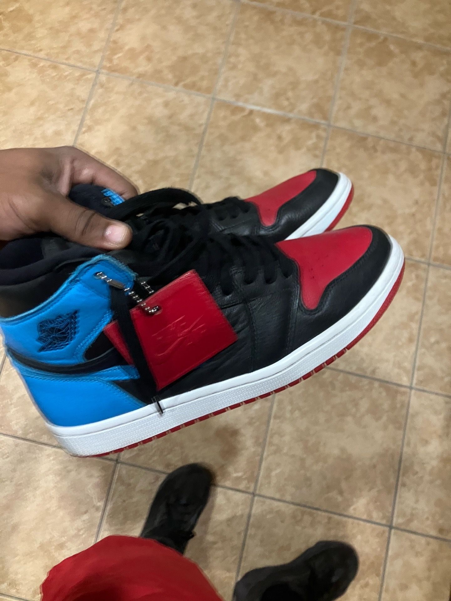 High OG UNC to Chicago Jordan 1s size 10 in women