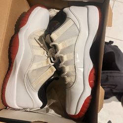 Jordan 11 Size 5.5Y