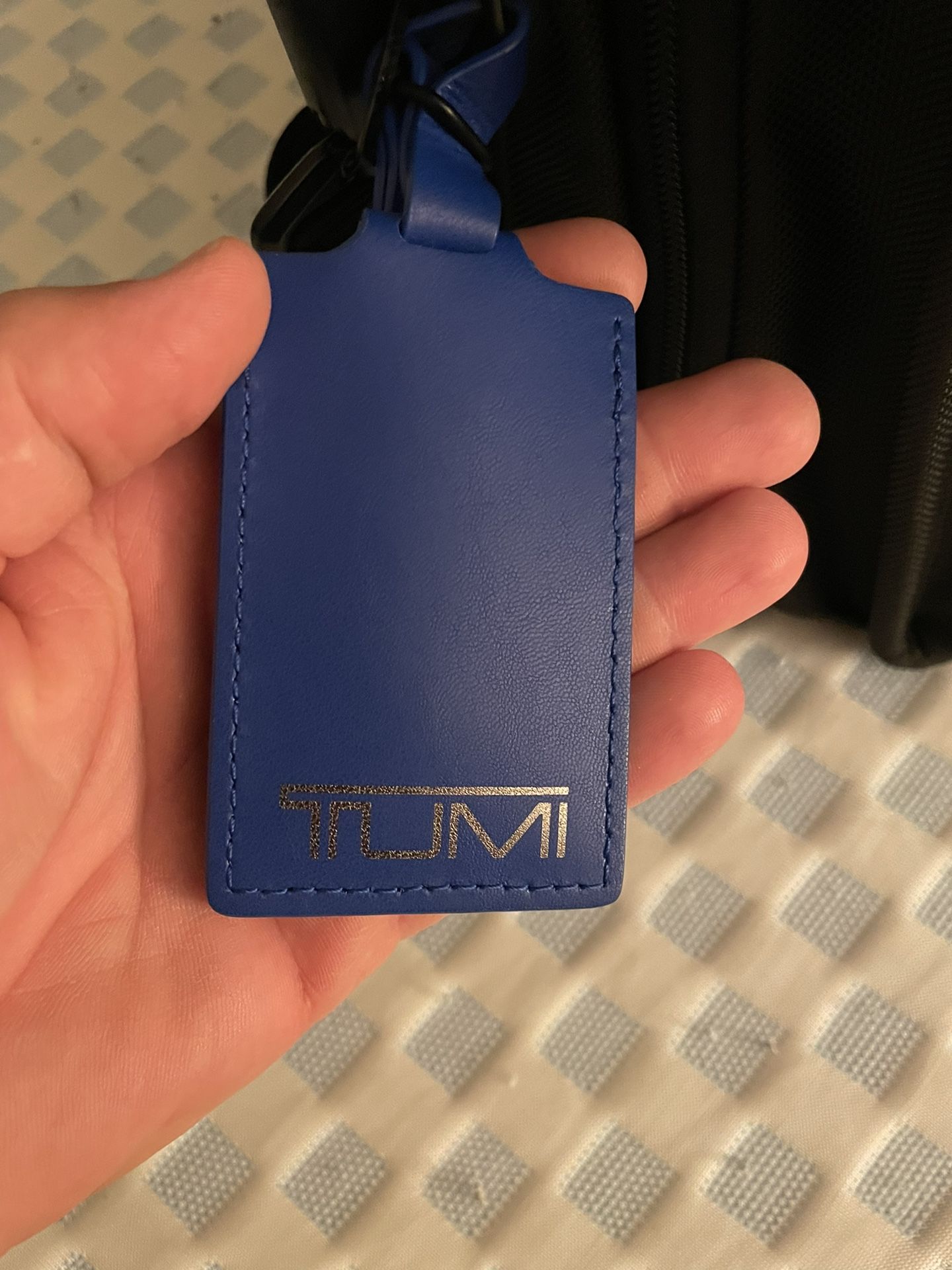 Tumi Mens Carry Bag