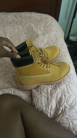Size 9 Men Timberland Boots 