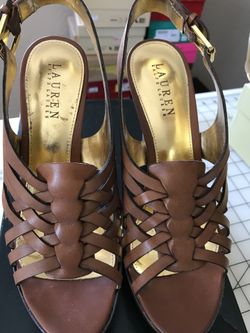 Barely used Ralph Lauren brown leather shoes with heels size 8
