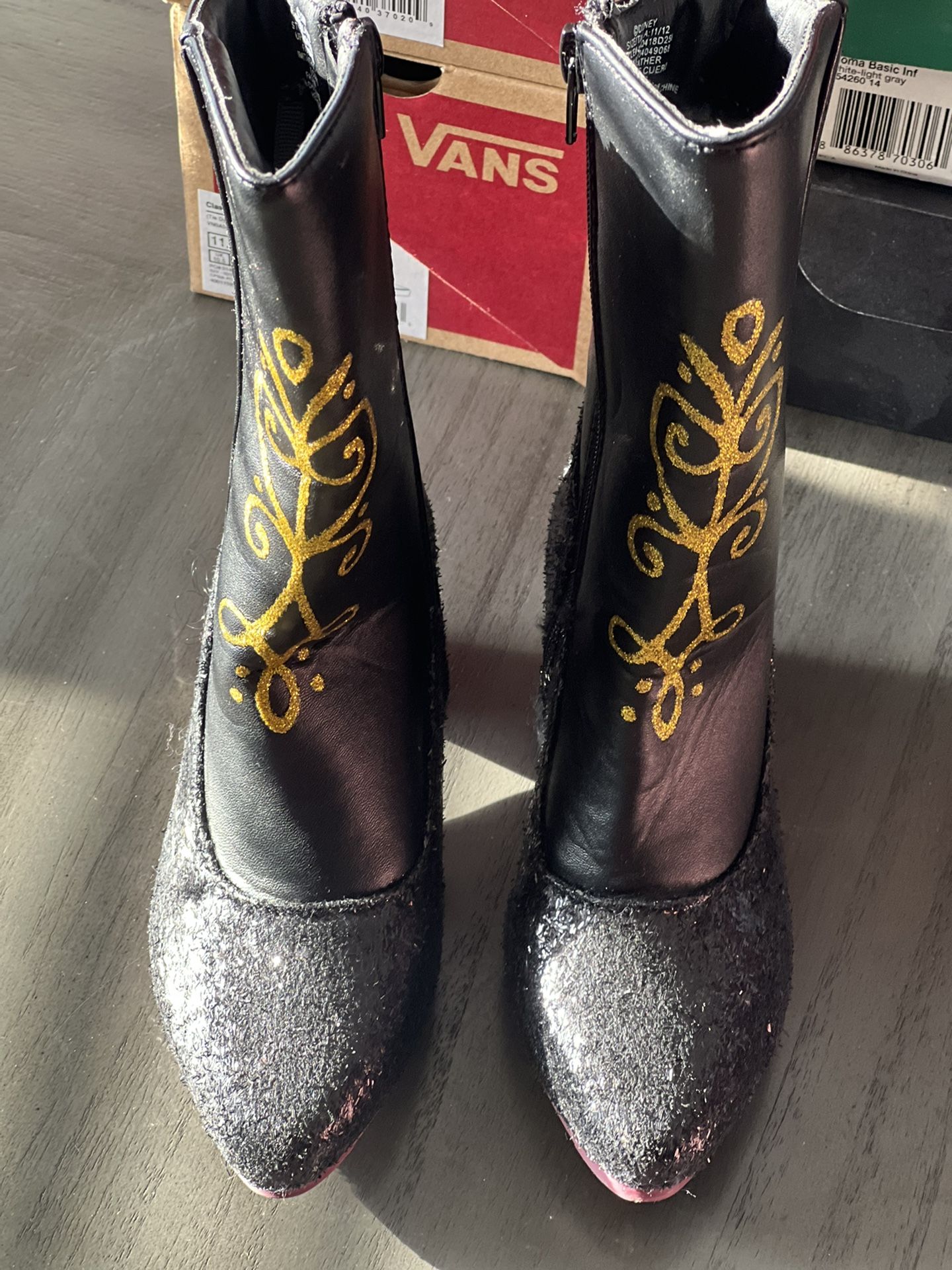 Disney Witch Boots Size 11/12c