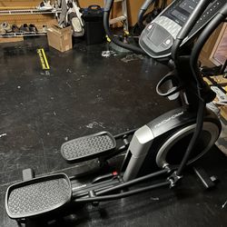 Elliptical ProForm Carbon EL - Never Used 