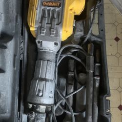 Dewalt Hammer 