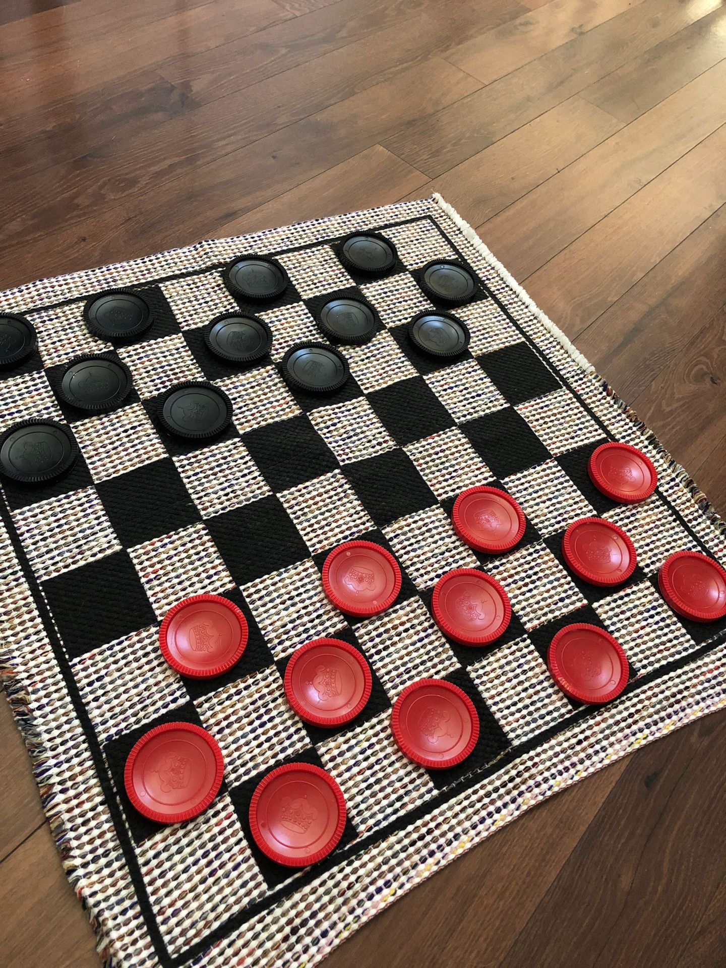 New giant checkers and tic tac toe game - like Cracker Barrel game
