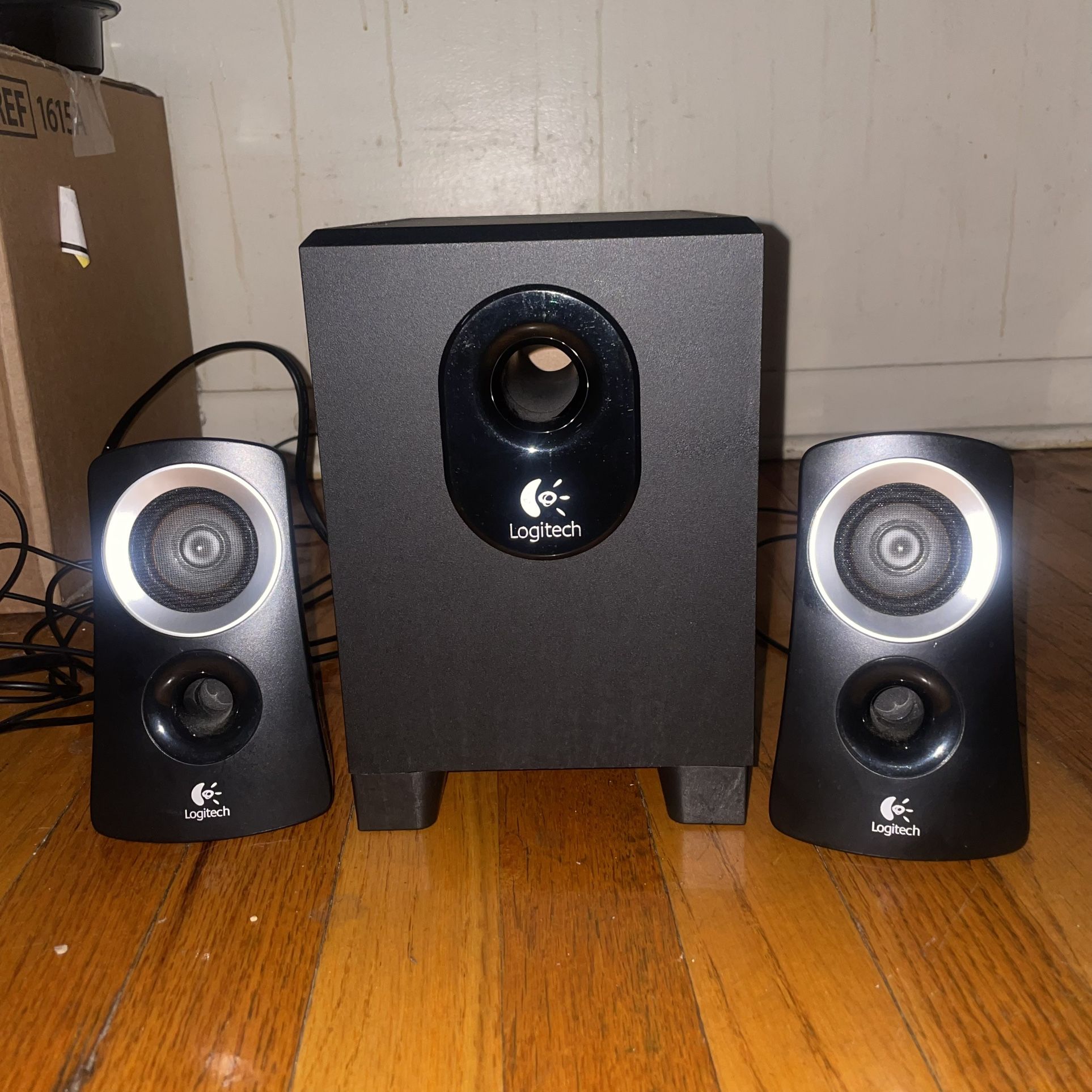 Logitech Z313 Computer Speakers