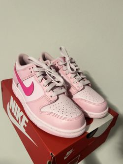 Nike Dunks, triple pink gs 6Y