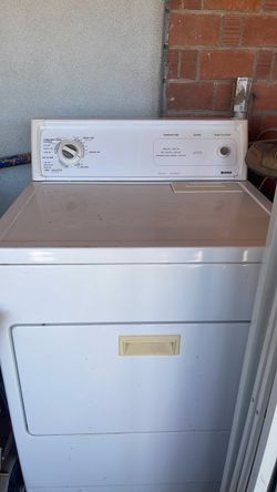 Secadora Kenmore.