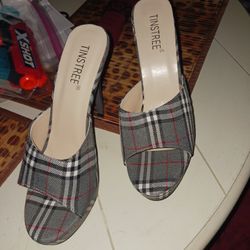 Brand New Sz 8 Womans Heels Never Used 10 Firm