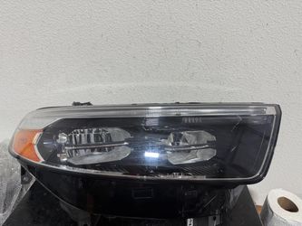 FORD EXPLORER RIGHT HEADLIGHT 2023