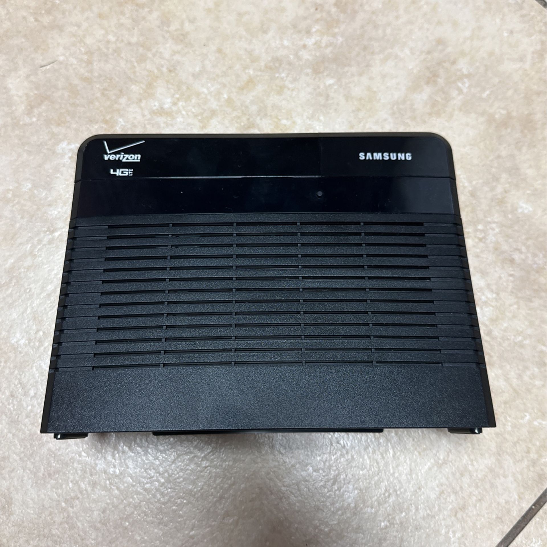 Samsung Verizon 4G LTE Network Extender Cellular Signal Booster