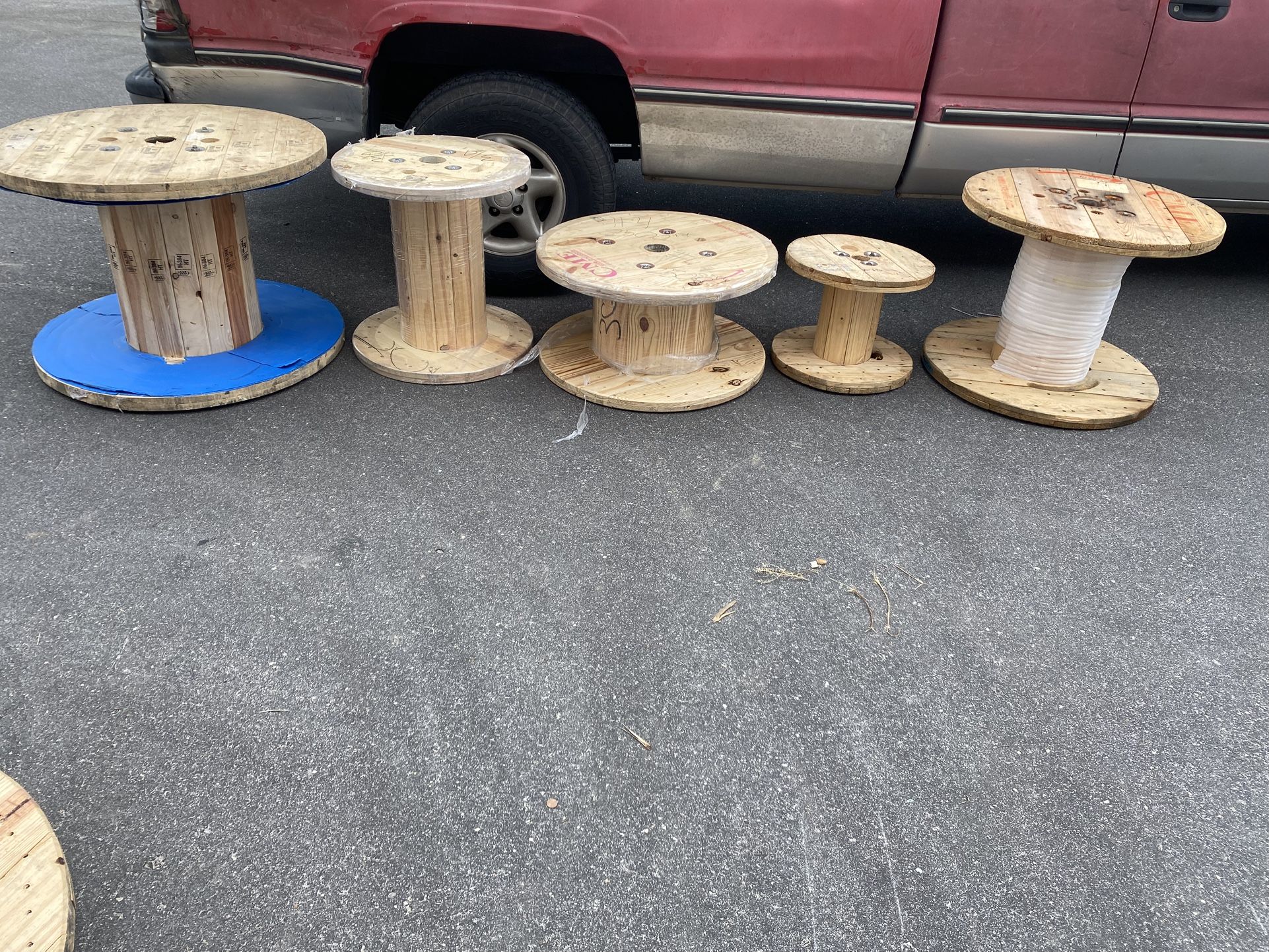 Spools! 5-12$ Several To Choose From Check Photos For Size And Prices