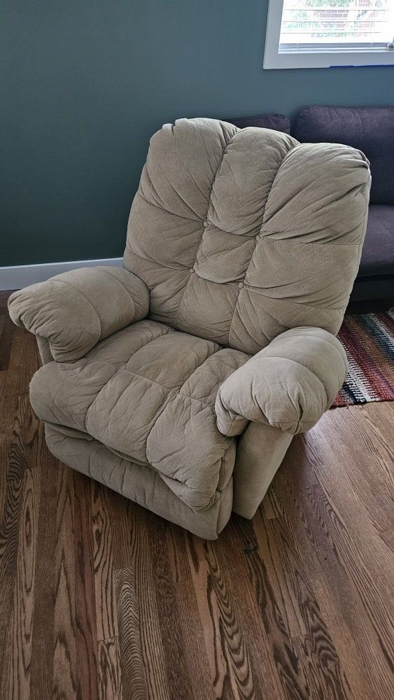 Super Comfy, Super Clean