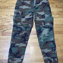 Trousers Woodland Camo pants, Men’s Sz L-long Waist 35-39 Length 32 1/2-35 1/2 