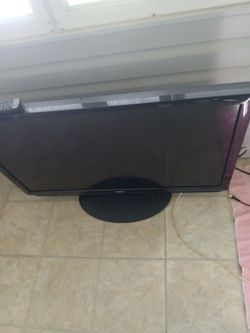 Sanyo flat panel HD TV 40 inches