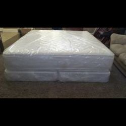 King size new thick pillow top bed  can deliver 