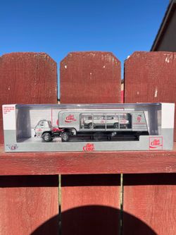 M2 Machines Diet Coke 1966 Dodge L600 COE & 1966 Dodge Charger Auto-Haulers