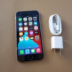 iPhone 6s - UNLOCKED - Like New  