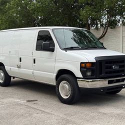 2011 Ford E-150