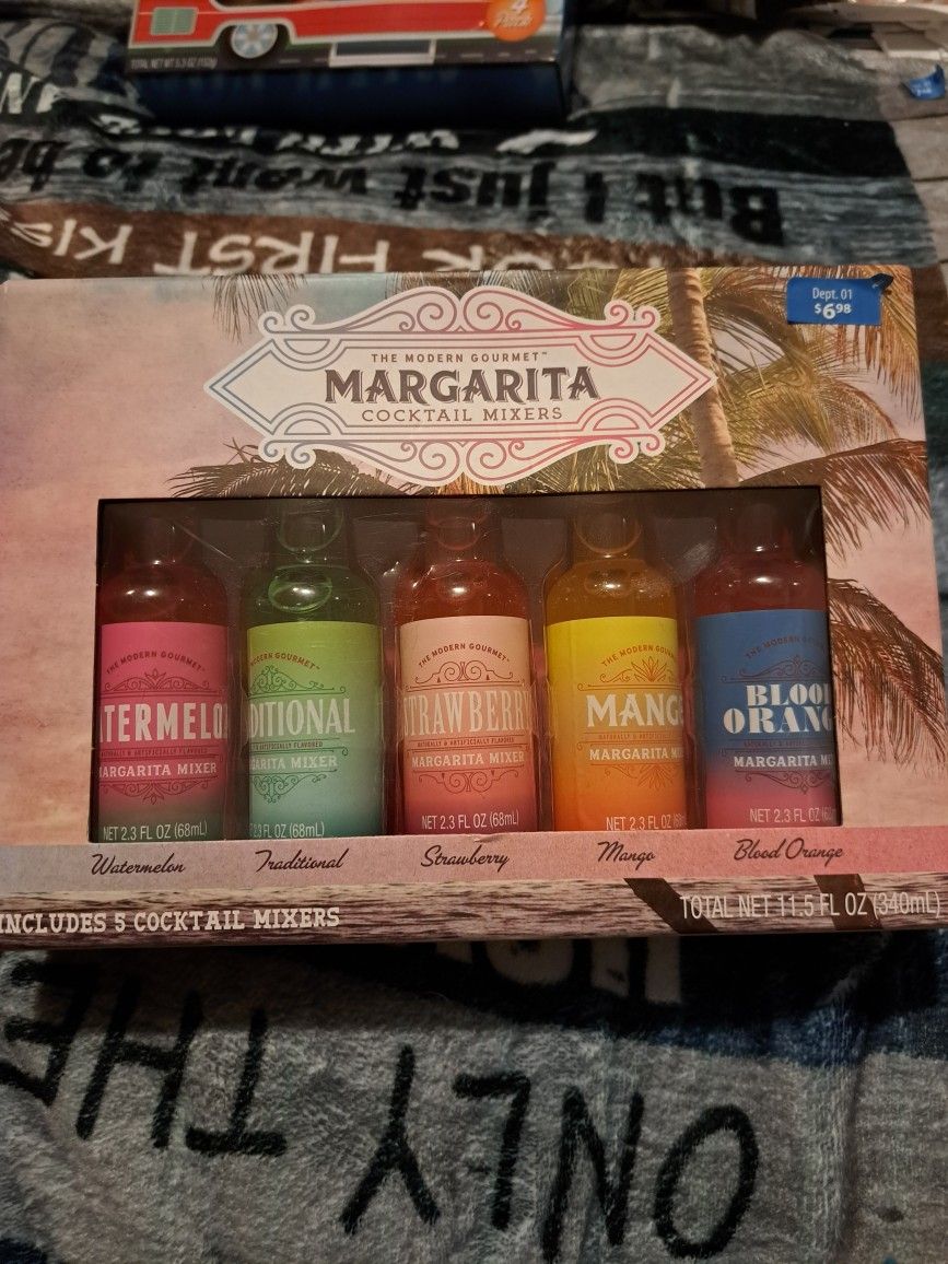 Great stocking stuffer: The modern gourmet summer cocktail mixers: margarita.