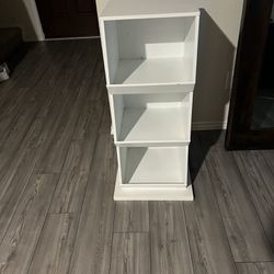 Storage shelf