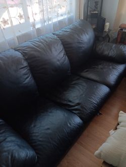 Black Leather Sofa & Loveseat Set