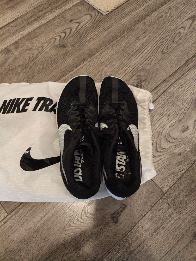 Nike Boys size 8.5 Middle-Long Distance Track Spikes