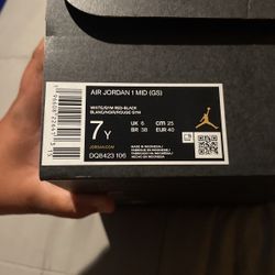 Air Jordan 1 Mid (gs)