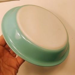 Vintage Pyrex 209 9 Inch Pie Plate in Rare Robin's Egg Blue