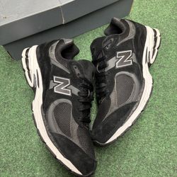NEW BALANCE 2002R BLACK GUNMETAL SIZE 14