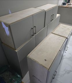 Kitchen cabinets