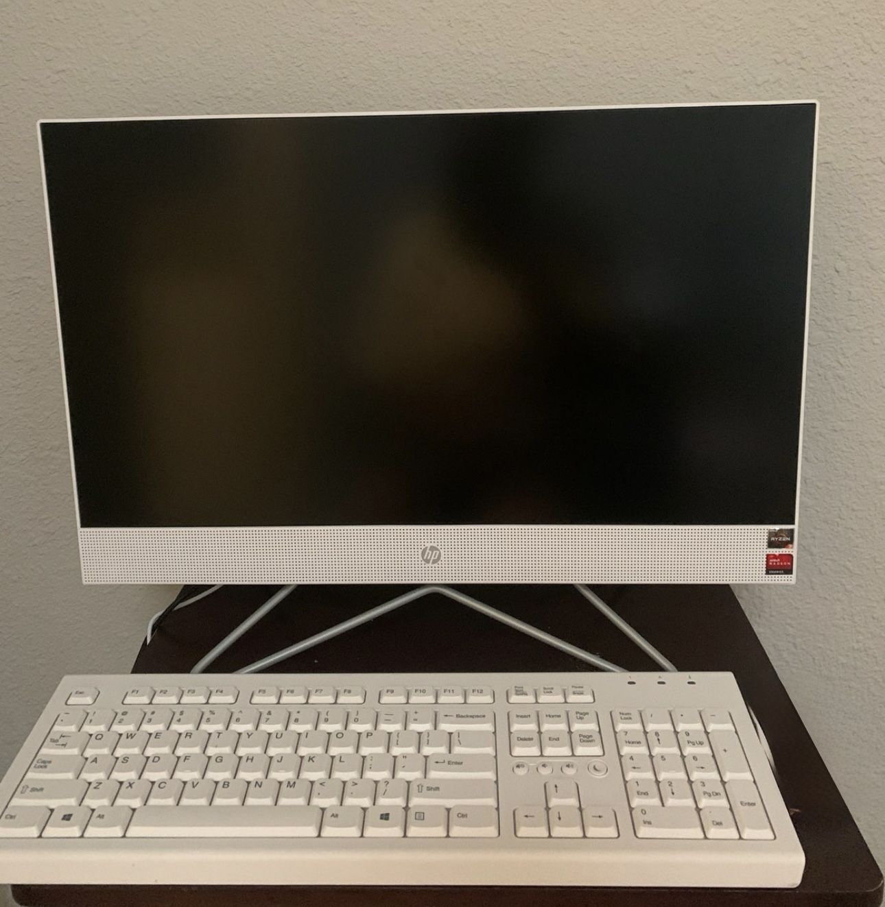 HP Bundle 27" All-in-One