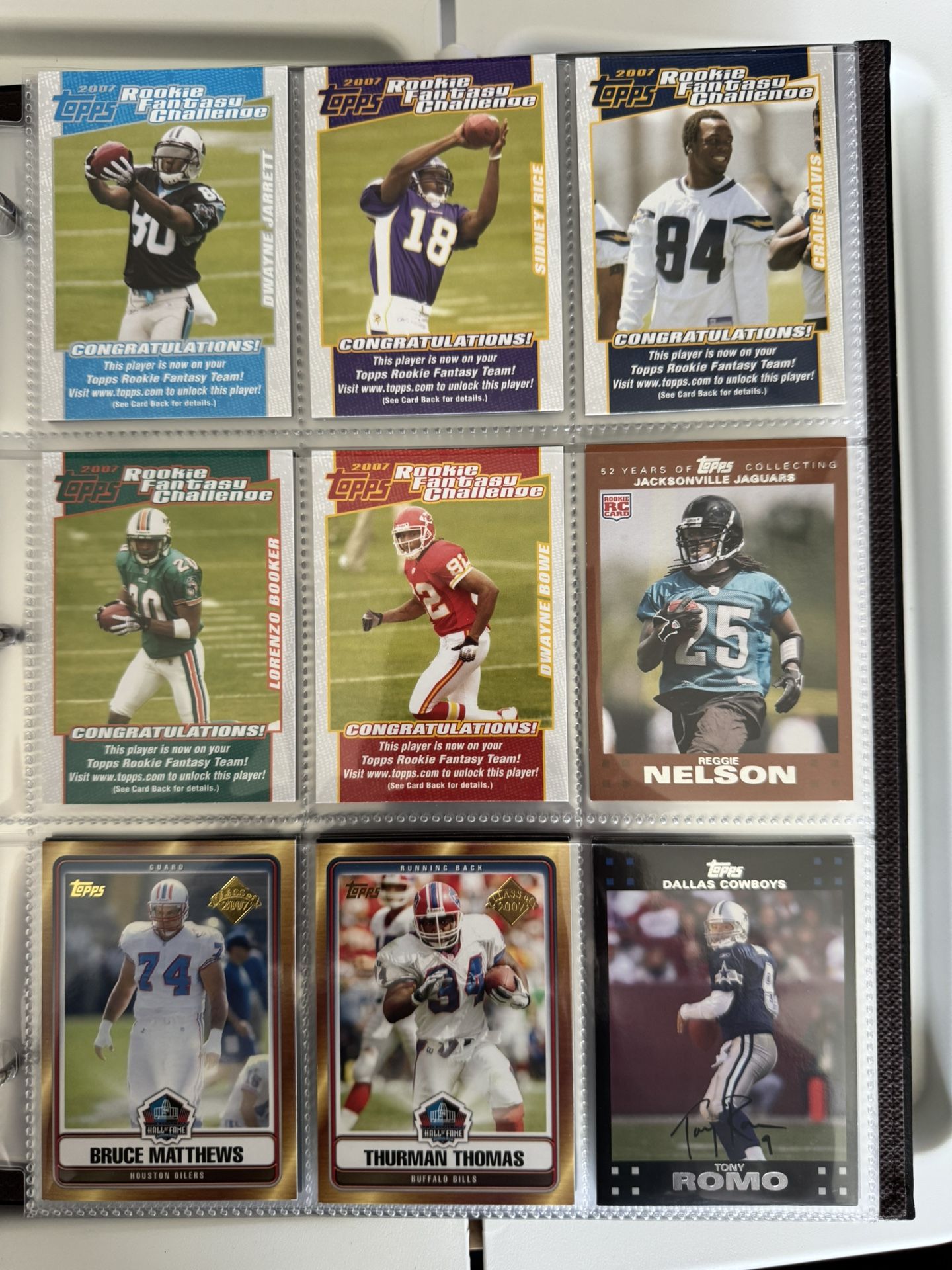 football card binder 900 Pockets with Sleeves fit for Baseball Cards, Trading Cards Album Cards Holder Protectors Set Fit for Game Card, Sports, Football Card : Toys & Games Albums include rich foam padding and have been rated to withstand 10 fahrenheit for cold cracking Hobbymaster Football Card Collector Album