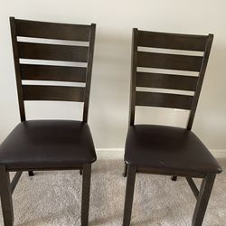 4 Dining Table Chairs 