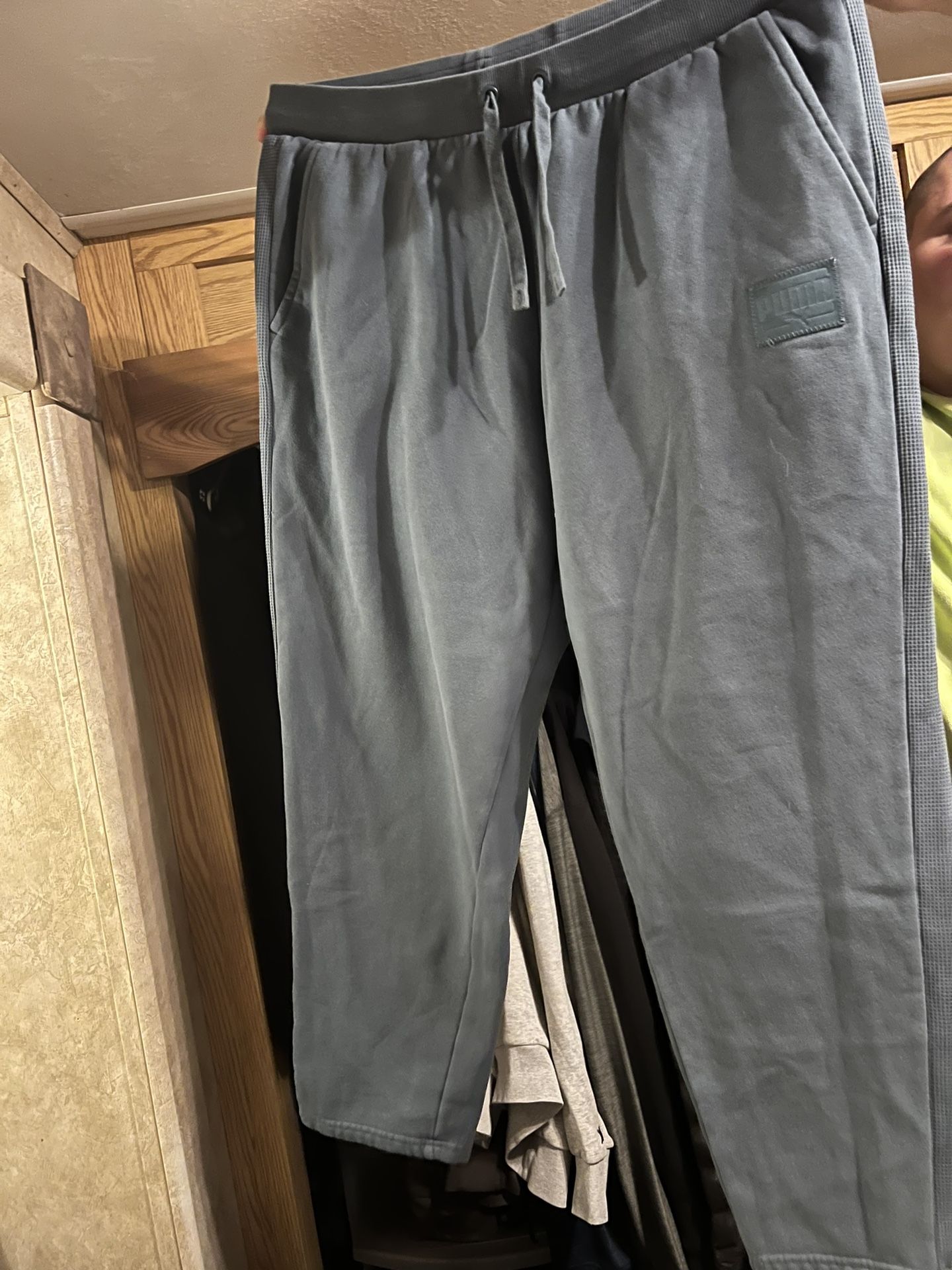 Men’s Puma Sweat Pants Size 2XL
