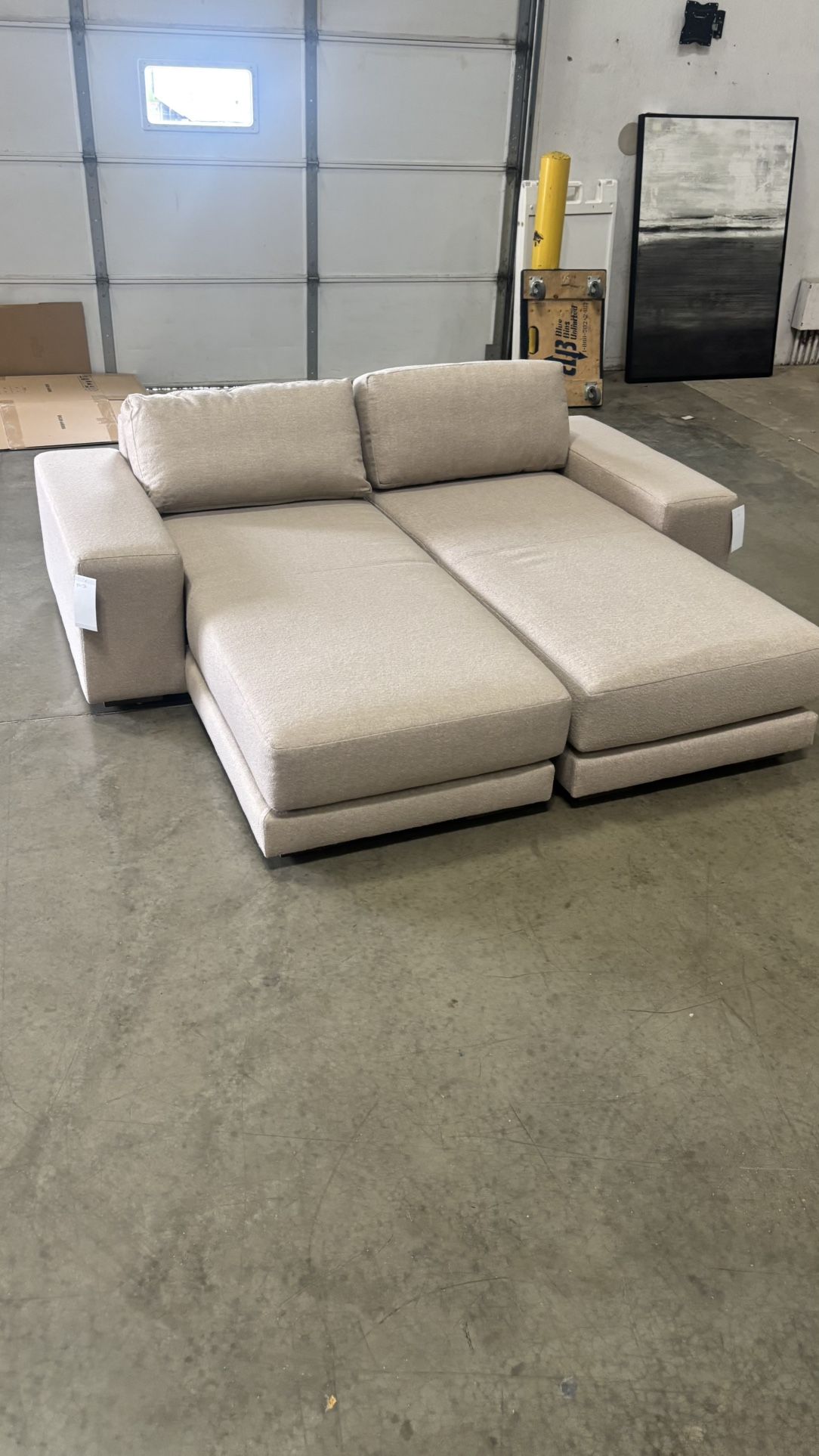 Crate & Barrel Sofa Lounge 