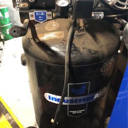 30 Gallon Industrial Air Compressor