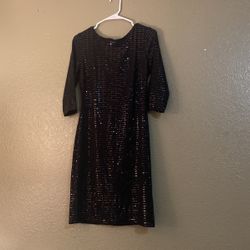 quarter sleeve black dress